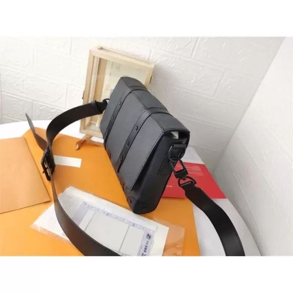 shoulder bags women leather handbag high-quality large-capacity crossbody brand designer design messenger wallet 2023, Black;red
shoulder bags women leather handbag high-quality large-capacity crossbody brand designer design messenger wallet 2023, Black;red