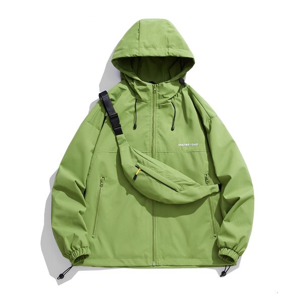 men's jackets 2023 spring autumn harajuku jacket with gift shoulder bag solid color hooded casual men outerwear hiking windbreaker 2307, Black;brown
men's jackets 2023 spring autumn harajuku jacket with gift shoulder bag solid color hooded casual men outerwear hiking windbreaker 2307, Black;brown