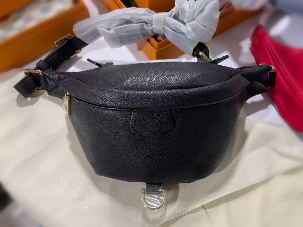 bumbag cross body waist bags temperament bumbags fanny pack bum embossing flowers famous soft leather luxurys designers bags serial number d
bumbag cross body waist bags temperament bumbags fanny pack bum embossing flowers famous soft leather luxurys designers bags serial number d