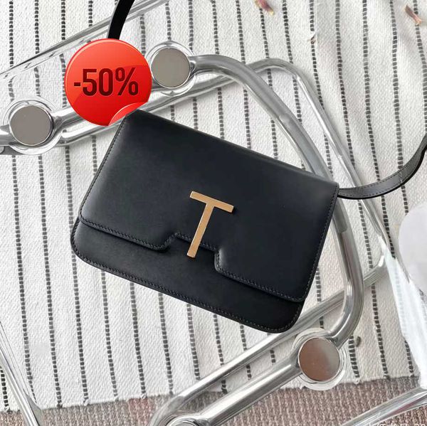 luxurys designer bag brand tb lock tote shoulder small genuine leather clutch classic embossing famous plaid stripes women's men wallet
luxurys designer bag brand tb lock tote shoulder small genuine leather clutch classic embossing famous plaid stripes women's men wallet