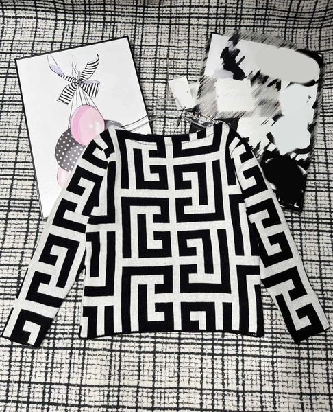 designer women sweater fashion classic maze pattern pullover slash neck knit shirt july20, White;black
designer women sweater fashion classic maze pattern pullover slash neck knit shirt july20, White;black