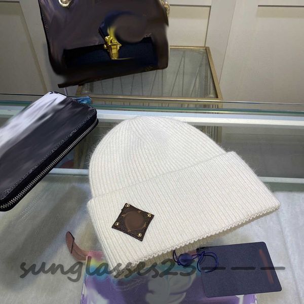 designer luxury cashmere hat, wool knitted woolen hat, soft and comfortable, fashion casual, autumn and winter essential hair hat 209062, Blue;gray
designer luxury cashmere hat, wool knitted woolen hat, soft and comfortable, fashion casual, autumn and winter essential hair hat 209062, Blue;gray