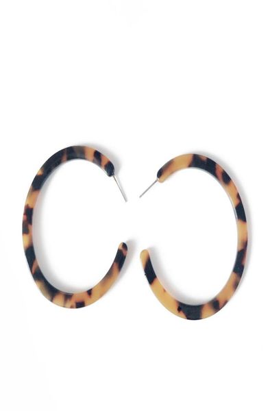 whole elegant cute big tortoise resin leopard print simple c shaped earring popular new cute earring8535990, Golden;silver
whole elegant cute big tortoise resin leopard print simple c shaped earring popular new cute earring8535990, Golden;silver