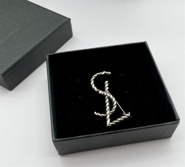 luxury fashion designer men womens brooch pins brand silver letter brooch pin suit dress pins for lady specifications designer jew4708943, Gray
luxury fashion designer men womens brooch pins brand silver letter brooch pin suit dress pins for lady specifications designer jew4708943, Gray