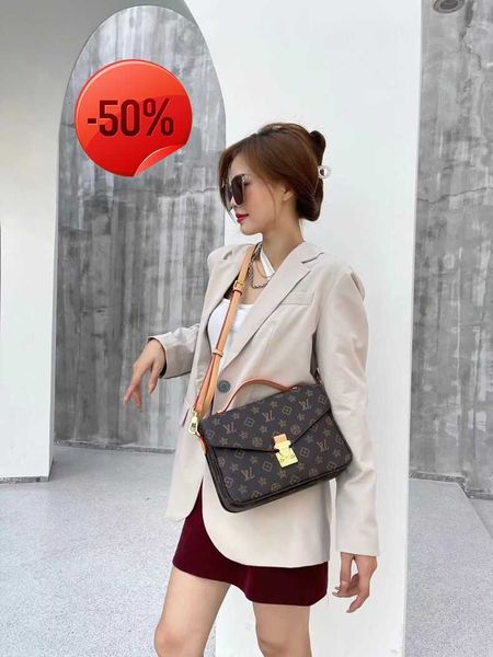 messenger bag shoulder purse women crossbody bags patchwork color canvas checked genuine leaather flip woman handbags adjustable strap
messenger bag shoulder purse women crossbody bags patchwork color canvas checked genuine leaather flip woman handbags adjustable strap