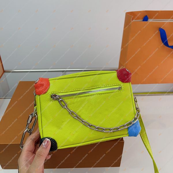 colorful corners decoration women designer vanity box bag mini trunk crossbody shoulder bag embossed with chain leather strap handbag suitca
colorful corners decoration women designer vanity box bag mini trunk crossbody shoulder bag embossed with chain leather strap handbag suitca