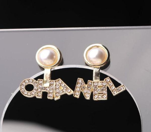 23ss mixed fashion letters stud small sweet wind luxurious 925 silver designer women crystal rhinestone pearl earring jewelry acce6539149, Golden;silver
23ss mixed fashion letters stud small sweet wind luxurious 925 silver designer women crystal rhinestone pearl earring jewelry acce6539149, Golden;silver