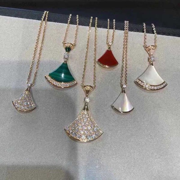 designer necklaces jewelry bulgar s925 sterling silver small skirt necklace female gradual change fan pendant valentine's day collar ch
designer necklaces jewelry bulgar s925 sterling silver small skirt necklace female gradual change fan pendant valentine's day collar ch