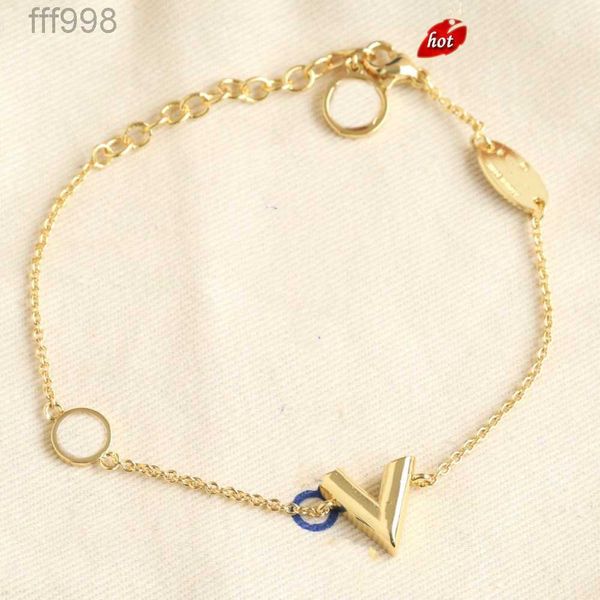 designer bracelets bracelet original for supply woman flower letter element fashion with agg2 chain tail, Golden;silver
designer bracelets bracelet original for supply woman flower letter element fashion with agg2 chain tail, Golden;silver