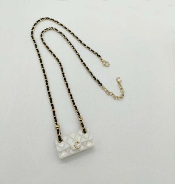 2023 luxury quality charm handbag pendant necklace in two colors pink and white with black genuine leather have box stamp ps7538a6675095, Silver
2023 luxury quality charm handbag pendant necklace in two colors pink and white with black genuine leather have box stamp ps7538a6675095, Silver