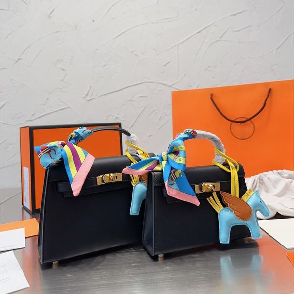 designer handbag leather crossbody bag women's strap bag clutch embossed-purse shopping fashion luxury handbag classic shoulder bag lux
designer handbag leather crossbody bag women's strap bag clutch embossed-purse shopping fashion luxury handbag classic shoulder bag lux