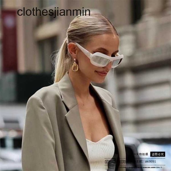 2023 design sunglasses %80 factory wholesale and retail new p family future technology sense sunglass women's net red same style person, White;black
2023 design sunglasses %80 factory wholesale and retail new p family future technology sense sunglass women's net red same style person, White;black