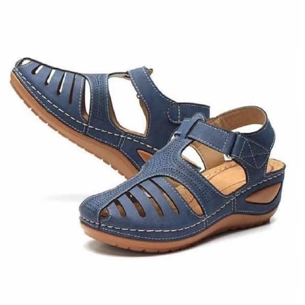 2023 sandals roman style wedge heel solid color large round toe hole sandals for women fashion luxury summer shoes black grey
2023 sandals roman style wedge heel solid color large round toe hole sandals for women fashion luxury summer shoes black grey