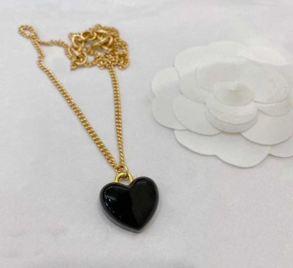 new 2021 brand fashion jewelry women vintage gold chain black resin heart pendants luxury party fine fashion jewelry6620206, Silver
new 2021 brand fashion jewelry women vintage gold chain black resin heart pendants luxury party fine fashion jewelry6620206, Silver