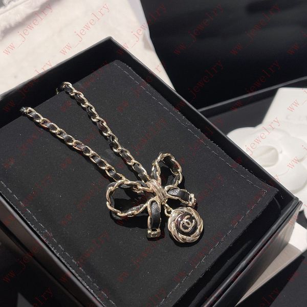 metal sheepskin braid bow necklace, black and gold bow jewelry, sweet cool women luxury high class accessories, designer gifts, Silver
metal sheepskin braid bow necklace, black and gold bow jewelry, sweet cool women luxury high class accessories, designer gifts, Silver