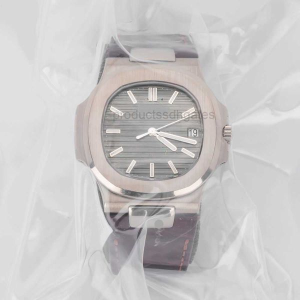 luxury formal classical wrist watches peta pli 5711 men's automatisch wei gold herren armbanduhr datum designer mechanical new gentleme, Slivery;brown
luxury formal classical wrist watches peta pli 5711 men's automatisch wei gold herren armbanduhr datum designer mechanical new gentleme, Slivery;brown