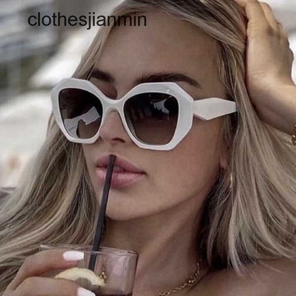 2023 design sunglasses %80 factory wholesale and retail polygonal large frame sunglass new p family ladi fashion, White;black
2023 design sunglasses %80 factory wholesale and retail polygonal large frame sunglass new p family ladi fashion, White;black