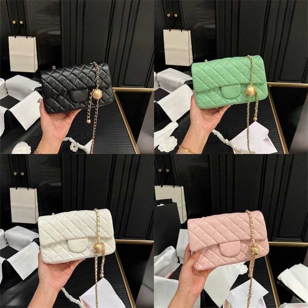 luxurys designer bags channel bag messenger bag handbag envelope bags tote bag women's fashion texture chain leather pearl lock golden
luxurys designer bags channel bag messenger bag handbag envelope bags tote bag women's fashion texture chain leather pearl lock golden