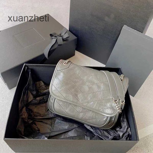 satchel bag wood designer niki chain postman original factory leather new version buckle women's bag elephant pleated oil wax 04qg
satchel bag wood designer niki chain postman original factory leather new version buckle women's bag elephant pleated oil wax 04qg