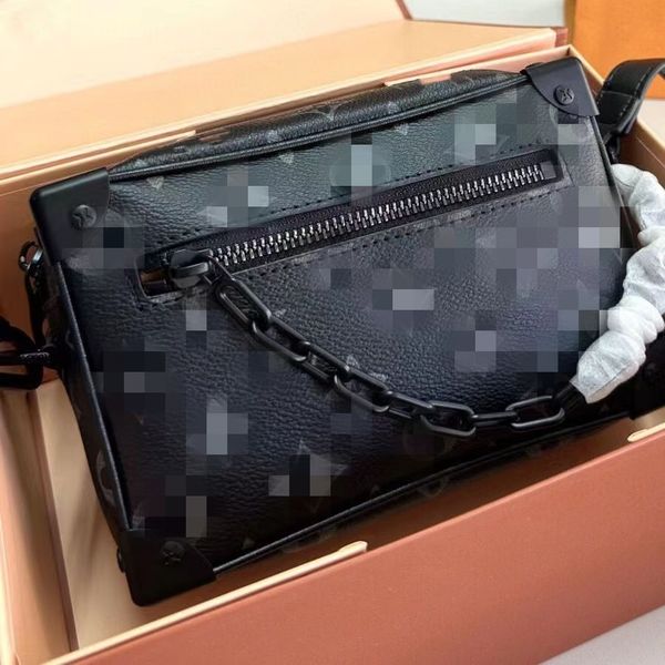 2023 new men's small square bag fashion chain bag single shoulder crossbody bag factory direct sales
2023 new men's small square bag fashion chain bag single shoulder crossbody bag factory direct sales