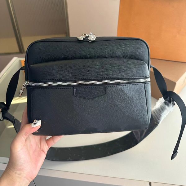 designer bags vintage zipper 5a shoulder handbag leather double letter lady messenger wallets purses men's and women's messenger b
designer bags vintage zipper 5a shoulder handbag leather double letter lady messenger wallets purses men's and women's messenger b
