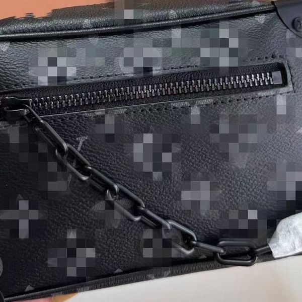 2023 new men's small square bag fashion chain bag single shoulder crossbody bag factory direct sales
2023 new men's small square bag fashion chain bag single shoulder crossbody bag factory direct sales