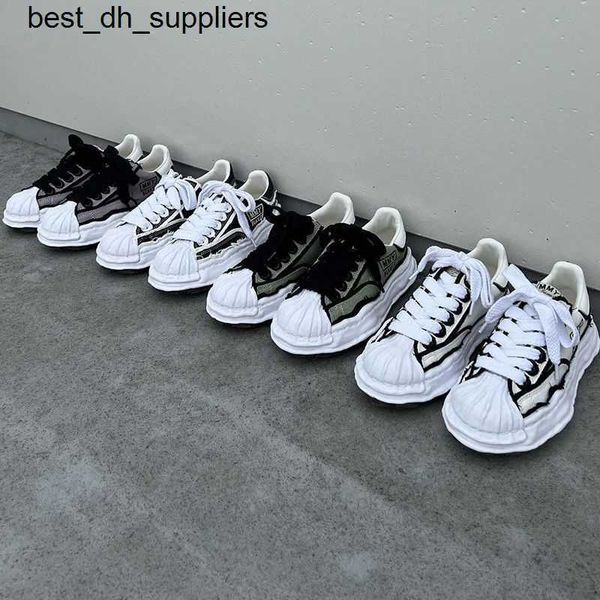 mihara yasuhiro mmy dissolving shoes shell head heightening board shoes rough edge thick soled mihara canvas shoes yasuhiro, Black
mihara yasuhiro mmy dissolving shoes shell head heightening board shoes rough edge thick soled mihara canvas shoes yasuhiro, Black