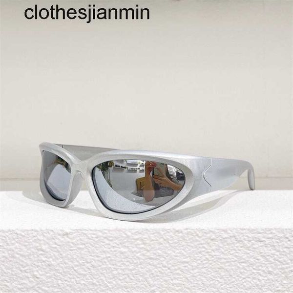 2023 fashion design sunglasses %80 factory wholesale and retail family b's new plate style oval sunglass men's women's ins ne, White;black
2023 fashion design sunglasses %80 factory wholesale and retail family b's new plate style oval sunglass men's women's ins ne, White;black