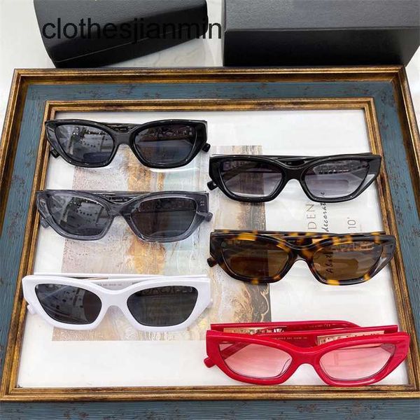 2023 design sunglasses %80 factory wholesale and retail p family personality cat's eye ins net red same style sunglass women's nar, White;black
2023 design sunglasses %80 factory wholesale and retail p family personality cat's eye ins net red same style sunglass women's nar, White;black