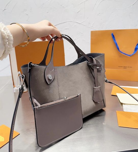 tote bags 10a women handbag brown flower shopping bag shoulder crossbody purse fashion genuine leather large capacity classic letter clutch
tote bags 10a women handbag brown flower shopping bag shoulder crossbody purse fashion genuine leather large capacity classic letter clutch
