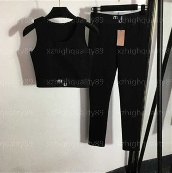tracksuit 2 piece set women designer yoga fitness clothing alphabet webbing waist tank stretchy skinny bottoms sweatpants casual wear tracks, White
tracksuit 2 piece set women designer yoga fitness clothing alphabet webbing waist tank stretchy skinny bottoms sweatpants casual wear tracks, White