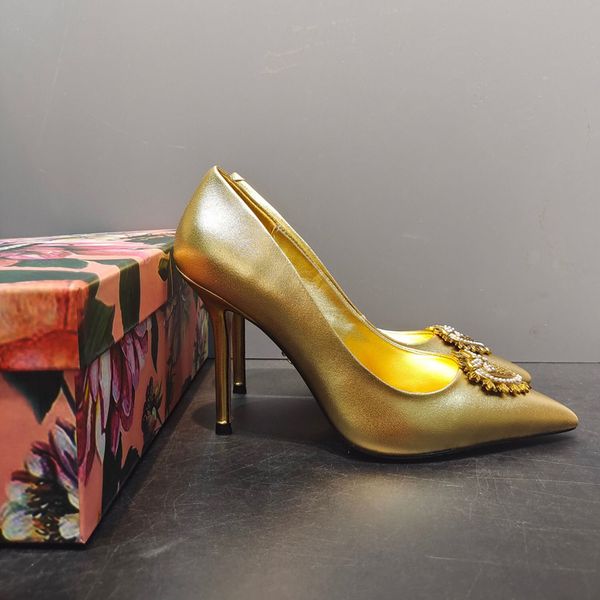 classics luxury brand sandals designer shoes fashion slides high heels floral brocade genuine leather high-heeled women shoes sandal by 9 w3, Black
classics luxury brand sandals designer shoes fashion slides high heels floral brocade genuine leather high-heeled women shoes sandal by 9 w3, Black