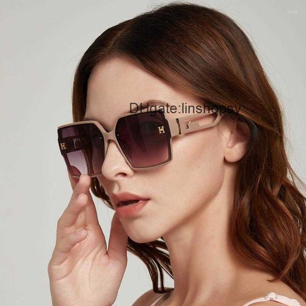 sunglasses women's h large box men's sunshade runway show hollowed out fashion ins red trend korean mktj, White;black
sunglasses women's h large box men's sunshade runway show hollowed out fashion ins red trend korean mktj, White;black