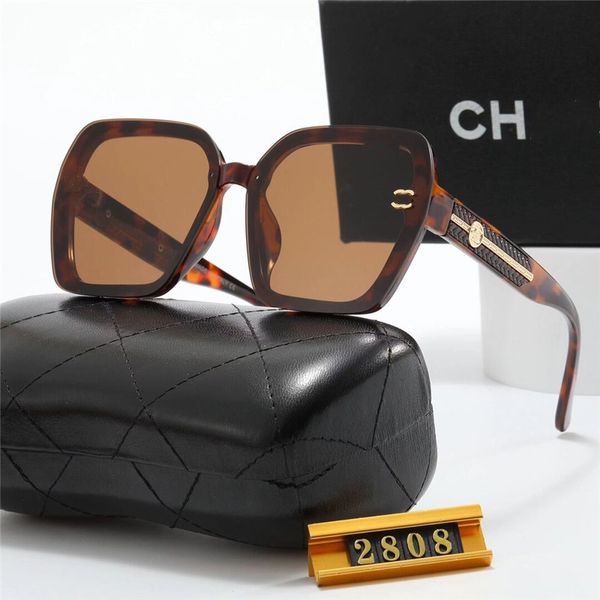 designer sunglasses for women and men fashion model special uv400 protection letters big leg double beam frame outdoor luxury design women s, White;black
designer sunglasses for women and men fashion model special uv400 protection letters big leg double beam frame outdoor luxury design women s, White;black
