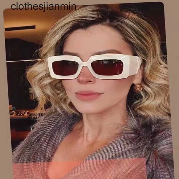 2023 fashion design sunglasses %80 factory wholesale and retail g's new plate small box sunglass women's classic 0811s tb same, White;black
2023 fashion design sunglasses %80 factory wholesale and retail g's new plate small box sunglass women's classic 0811s tb same, White;black