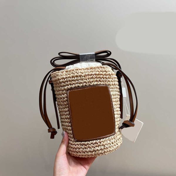 straw woven bag spring/summer women's designer bag lafite grass fashion woven bucket vegetable basket bag handbag 230420/0715
straw woven bag spring/summer women's designer bag lafite grass fashion woven bucket vegetable basket bag handbag 230420/0715