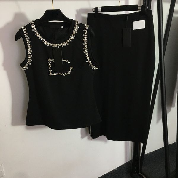 female brand vest dresses two piece dress tracksuit crystal ornament girls tees skirts party casual dress suit set, Black
female brand vest dresses two piece dress tracksuit crystal ornament girls tees skirts party casual dress suit set, Black