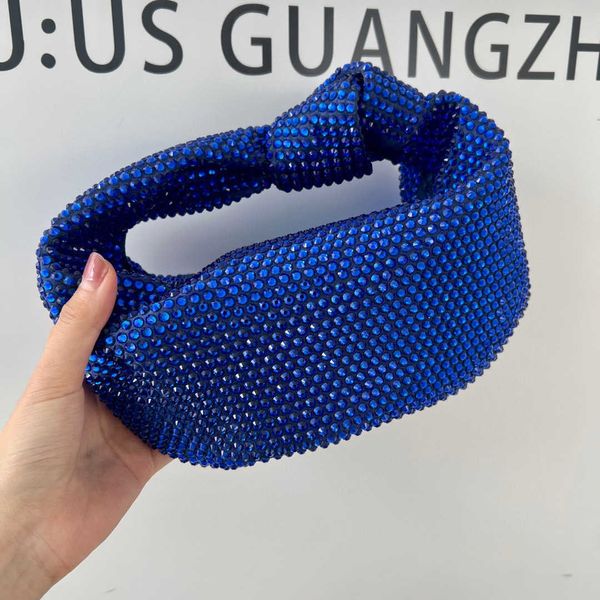 luxury designer knotted crsytal rhinestone diamond cloud bag women's handbag bling shiny evening bag dinner party clutch purse
luxury designer knotted crsytal rhinestone diamond cloud bag women's handbag bling shiny evening bag dinner party clutch purse