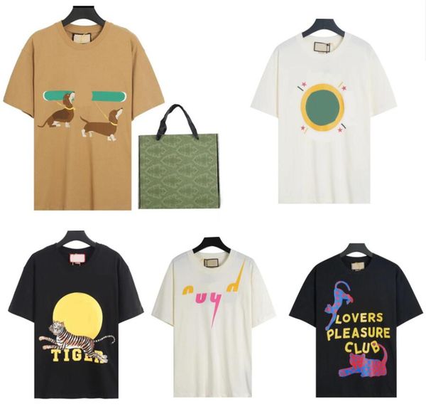 super quality mens designer t shirt summer casual man womens classic t shirts fashion letters tees luxury men t-shirt with gift box, White;black
super quality mens designer t shirt summer casual man womens classic t shirts fashion letters tees luxury men t-shirt with gift box, White;black