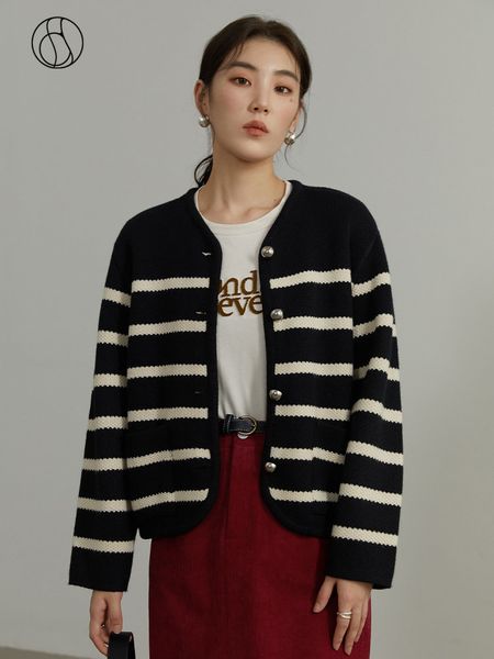 women's knits tees dushu 79 wool women contrast color striped knitted cardigan winter vneck drop sleeve short 230725, White
women's knits tees dushu 79 wool women contrast color striped knitted cardigan winter vneck drop sleeve short 230725, White