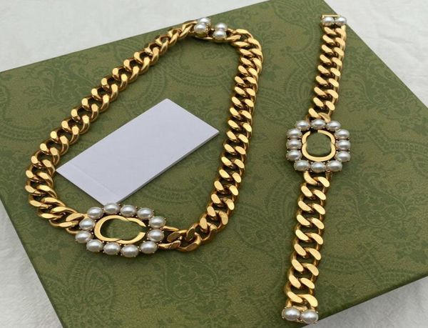 classic pearl collar choker statement necklace fashion designer double letter chunky thick chain chokers necklace bracelet for wom5264125, Golden;silver
classic pearl collar choker statement necklace fashion designer double letter chunky thick chain chokers necklace bracelet for wom5264125, Golden;silver