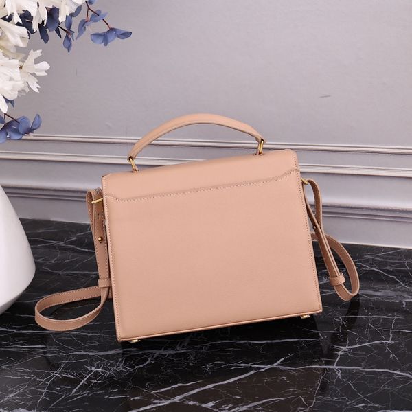 2023luxury cleo handbag bag underarm bag for women's men tote crossbody bag shoulder tote genuine leather hobo vagrant bag designer bag
2023luxury cleo handbag bag underarm bag for women's men tote crossbody bag shoulder tote genuine leather hobo vagrant bag designer bag