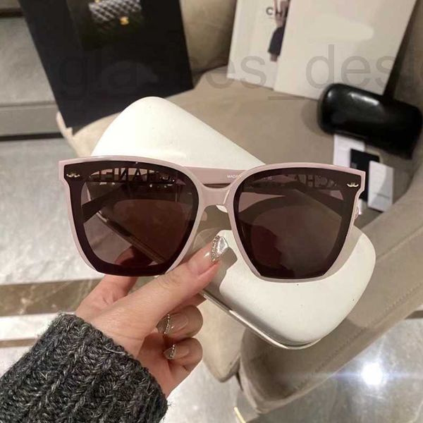 sunglasses designer 2023 new sunglasses, large face box, small fragrant wind, black letter legs, uv resistant for driving dpug, White;black
sunglasses designer 2023 new sunglasses, large face box, small fragrant wind, black letter legs, uv resistant for driving dpug, White;black