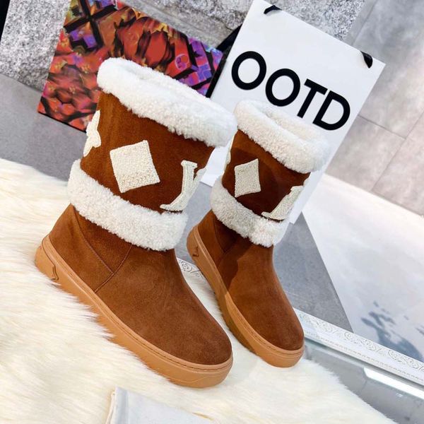 new autumn and winter women's leisure and comfortable snow boots with low volume suede thick bottom letter and plush boots short boots, Black
new autumn and winter women's leisure and comfortable snow boots with low volume suede thick bottom letter and plush boots short boots, Black