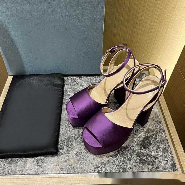 casual shoes the new high-heeled satin thick soled sandal fabric in the midsummer of 2022 has a new elegant color and bright style, Black
casual shoes the new high-heeled satin thick soled sandal fabric in the midsummer of 2022 has a new elegant color and bright style, Black