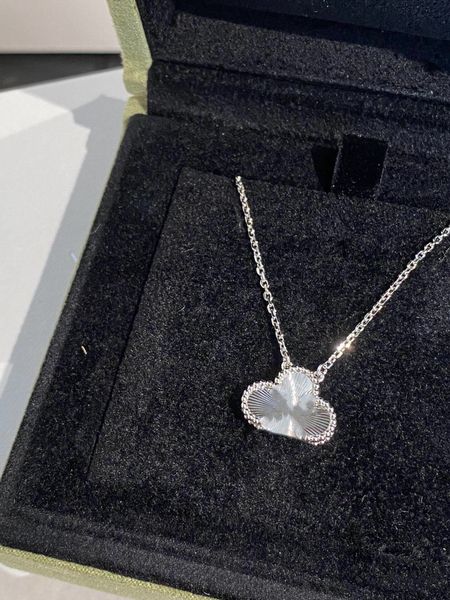 fashion classic necklace van pendant cleef nacre 18k gold plated stainless steel women's valentine's day engagement jewelry gift x, Silver
fashion classic necklace van pendant cleef nacre 18k gold plated stainless steel women's valentine's day engagement jewelry gift x, Silver
