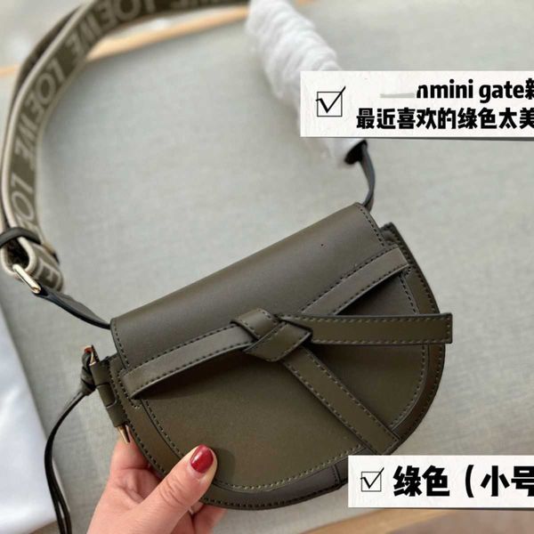 gate designers bags loewesy saddle bag crossbody bag cowhide high end version underarm simple half round french gata bag
gate designers bags loewesy saddle bag crossbody bag cowhide high end version underarm simple half round french gata bag