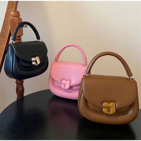 ladies fashion party handbags brand designer all-match pu leather trendy girl satchels women tote bags new 2022
ladies fashion party handbags brand designer all-match pu leather trendy girl satchels women tote bags new 2022