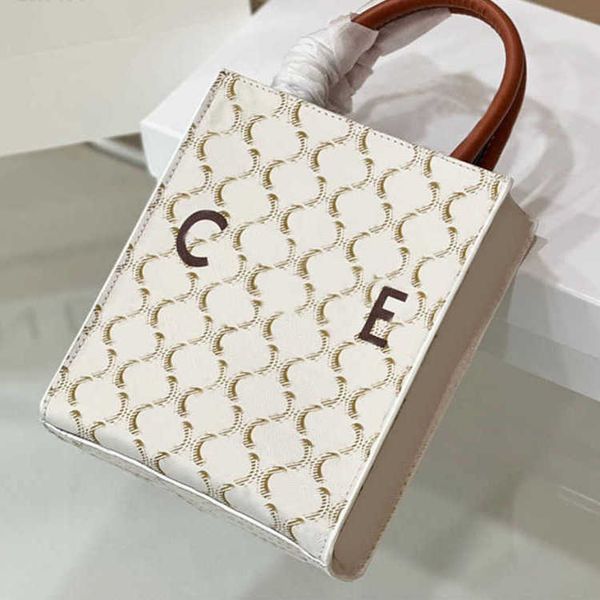 2023 vintage handbag trend item canvas tote simple fashion crossbody bag vertical handbag printed high appearance level detachable belt 1943
2023 vintage handbag trend item canvas tote simple fashion crossbody bag vertical handbag printed high appearance level detachable belt 1943