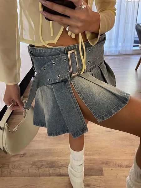skirts y2k vintage women korean button belted short denim mini skirts aesthetic fairy grunge high waiste jeans a-line skirt alt clothes 2307, Black
skirts y2k vintage women korean button belted short denim mini skirts aesthetic fairy grunge high waiste jeans a-line skirt alt clothes 2307, Black